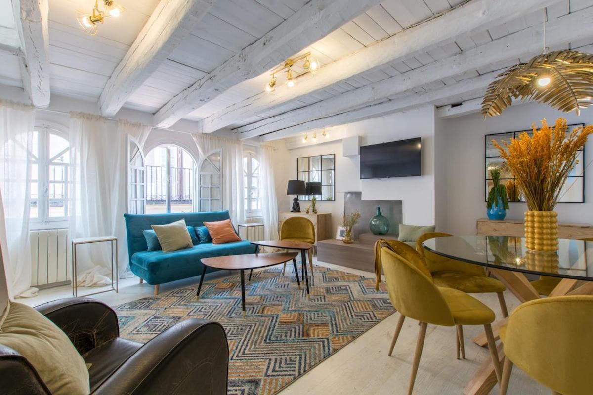 Amazinn Places Atico Plaza Santa Ana Apartment Madrid