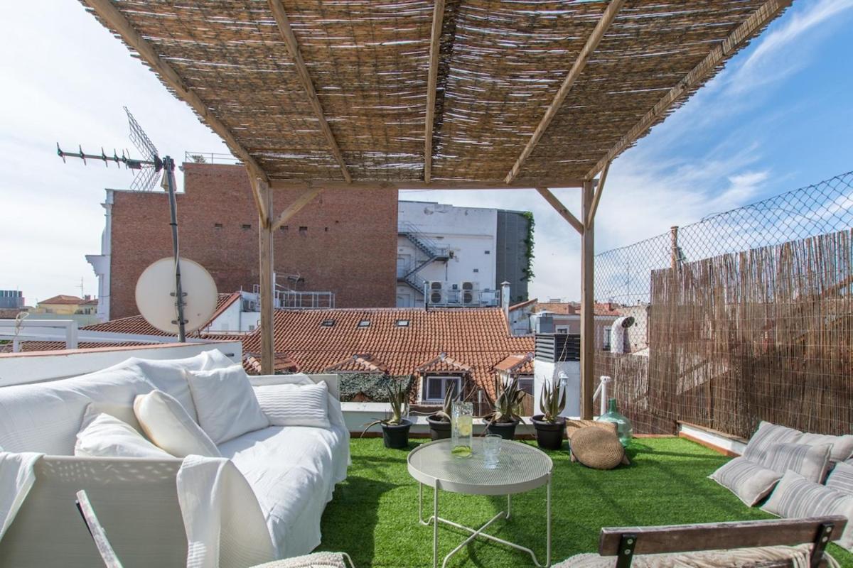 Apartment Amazinn Places Atico Plaza Santa Ana Madrid