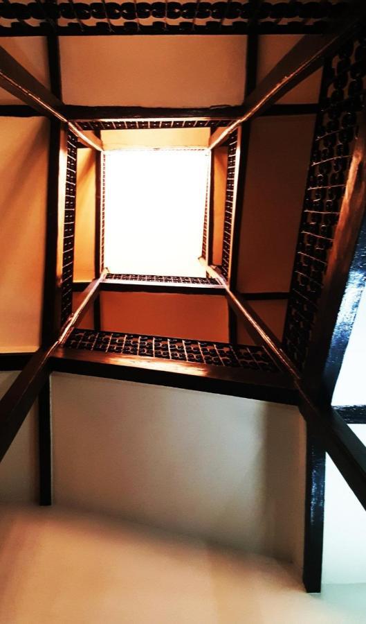 Amazinn Places Atico Plaza Santa Ana Apartment *