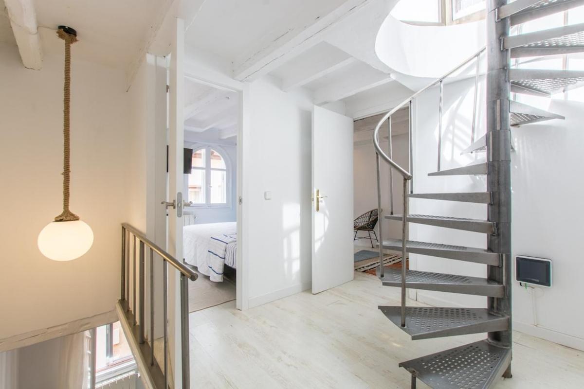 Amazinn Places Atico Plaza Santa Ana Apartment Madrid